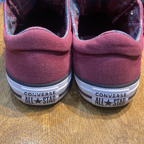 Converse All Stars Chucks Slip in Burgundy Sneakers - Picture 6 of 11